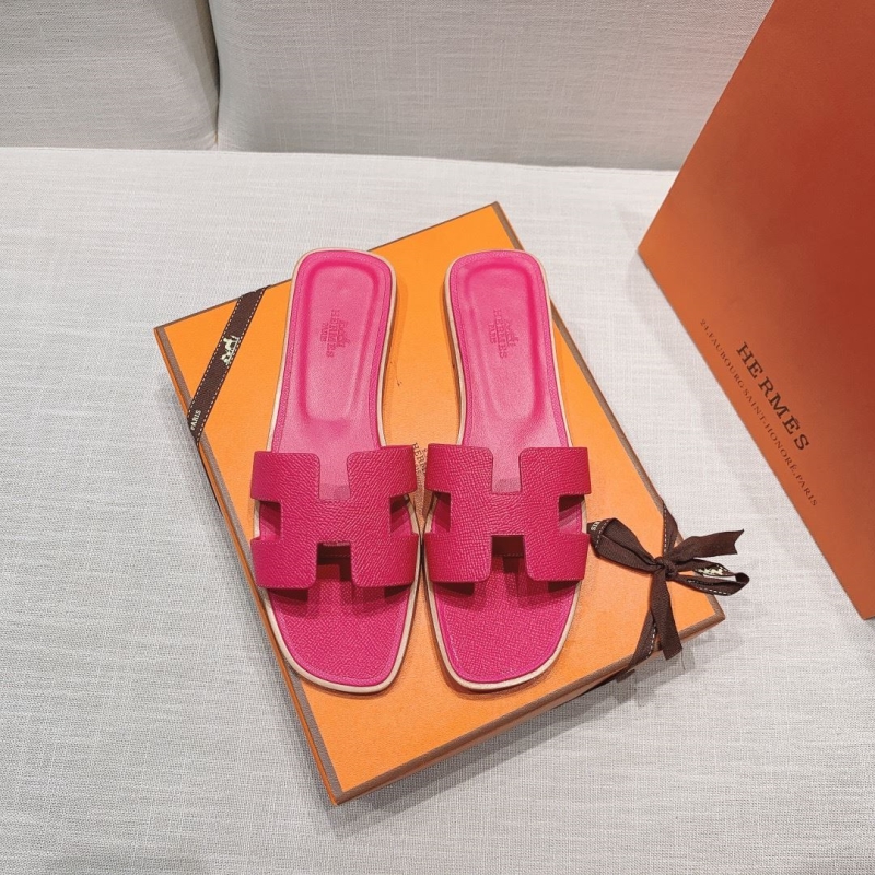 H**mes slippers